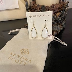 Kendra Scott Carla earrings